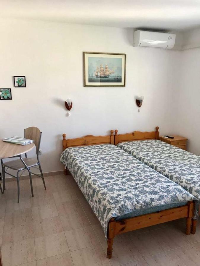 Студиа Мансарда Ненови Pomorie Bagian luar foto